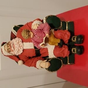 Vintage 1998 Dillard's Trimmings 8" Santa In Chair *Rare*